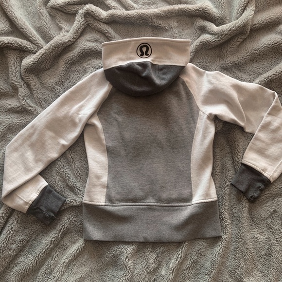 Lululemon Scuba Jacket - Picture 2 of 3